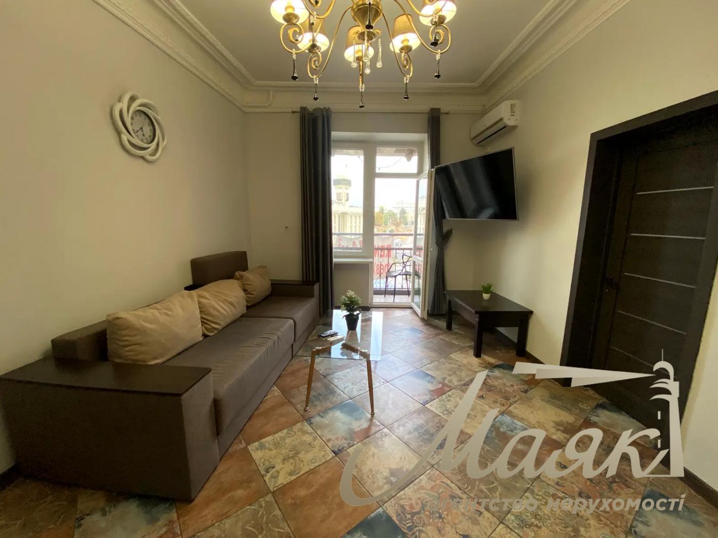 Аренда 3-комнатной квартиры ул. Софиевская 1/2, Майдан Независимости, Центр