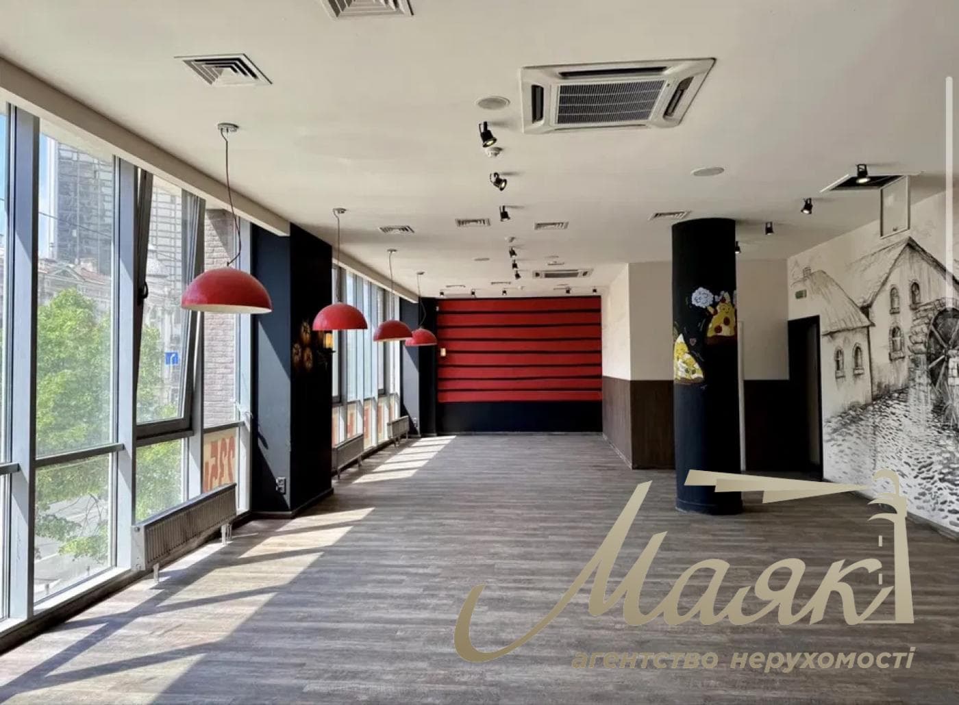 Rental of a street-facing space (235 square meters) on Taras Shevchenko/Saksaganskogo Boulevard