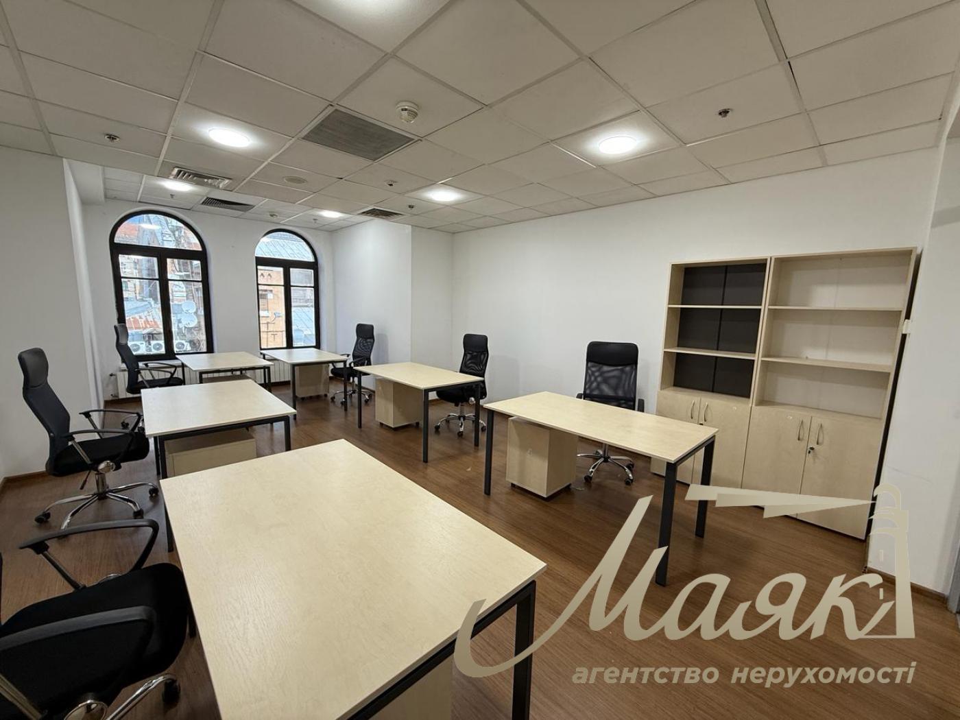 Аренда офиса 223 м²  ул. Большая Васильковская, Киев
