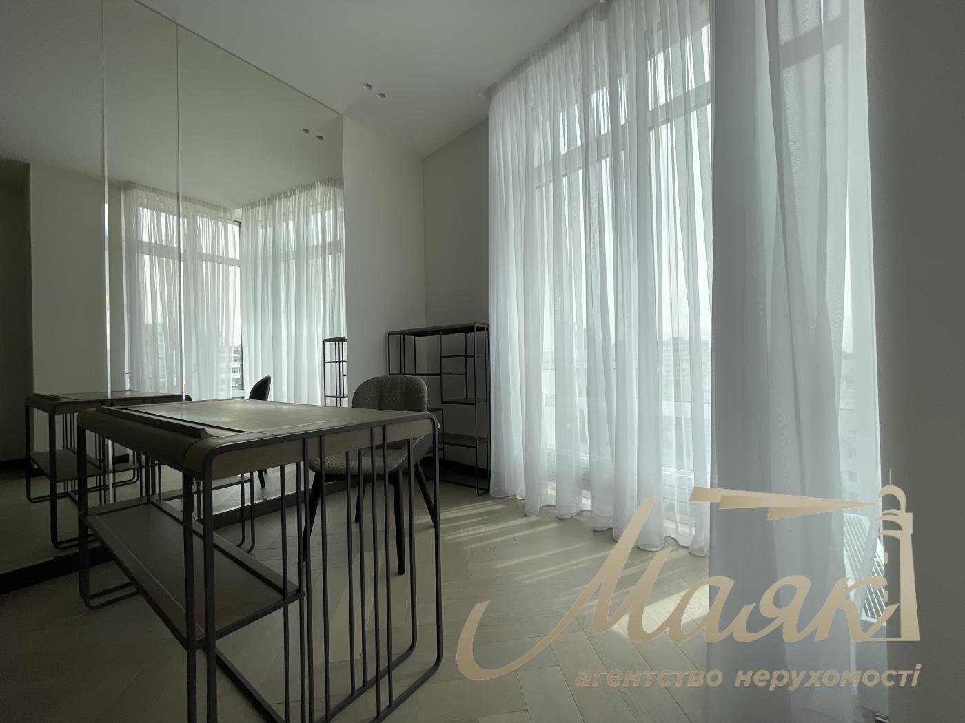 Rent 4-room apartment in Residential Complex Boulevard of Fountains, 5 Sapernoe Polye str.