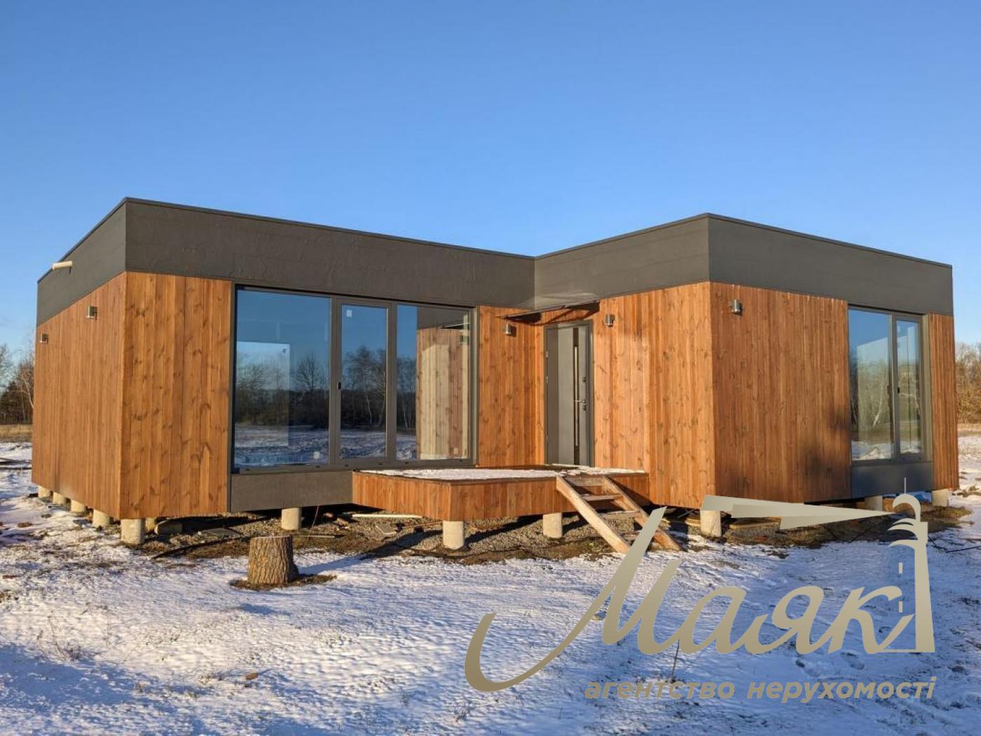 Sale of a country house 76 sq.m. Plot 6 acres. Vishnevoe, Nemeshaevo village. Near the lake.