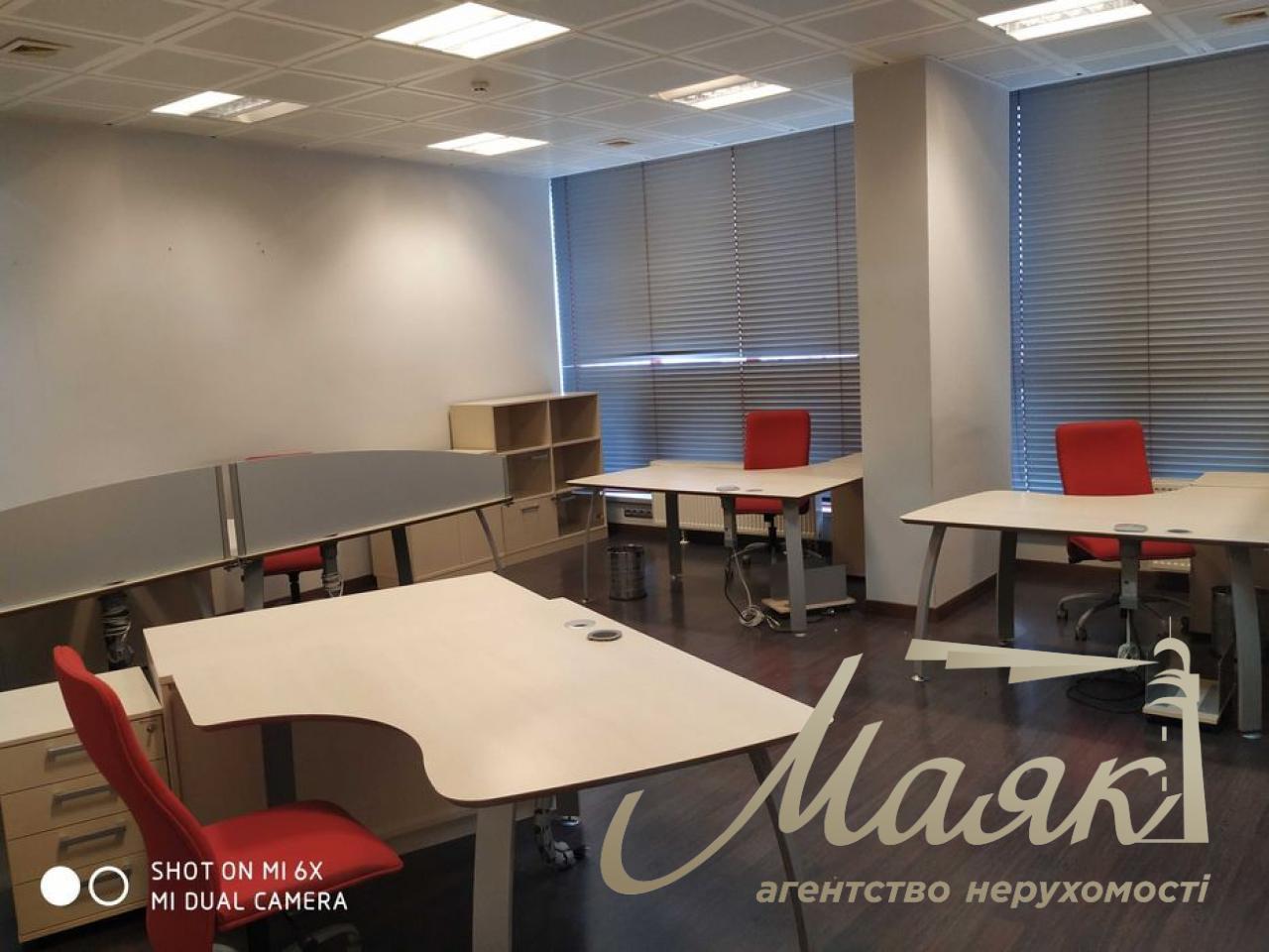 Sale / Office 444 sq.m. / st. Mishugi Oleksandra, Pozniaky