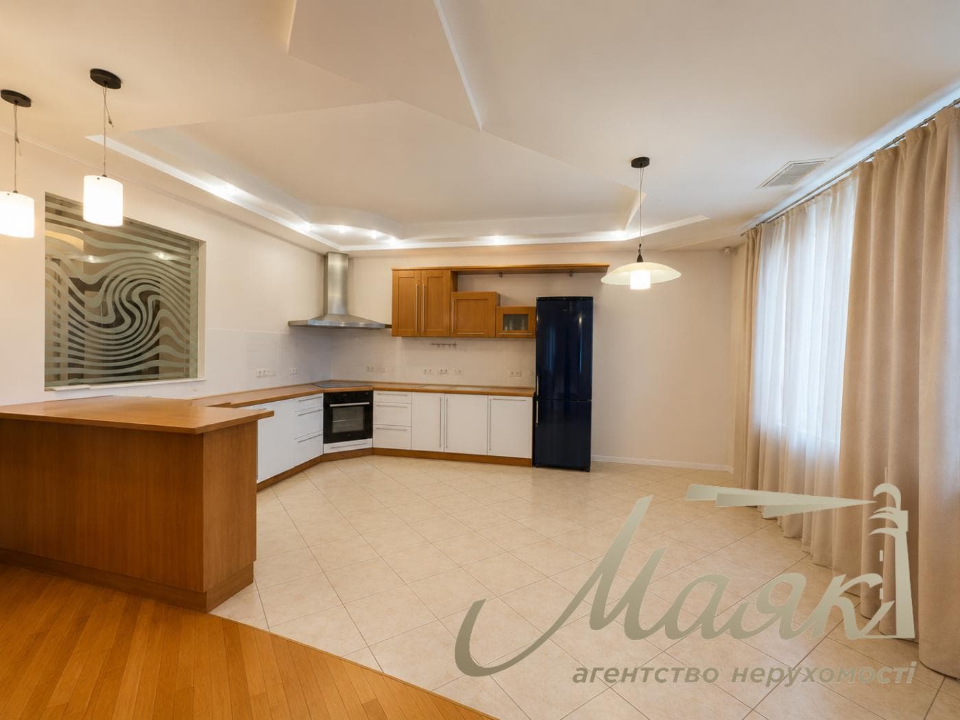 Продажа 3-х комнатной квартиры, Драгомирова, 4, Печерск, Центр!