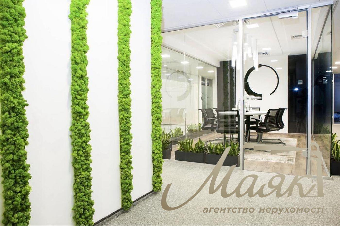 Аренда офиса 860 м.кв. пл.Спортивная, Печерск