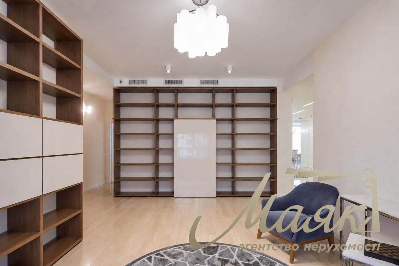 5-room family apartment for sale in the upscale Novopecherskie Lipki residential complex, Andriy Verkholyad/Dragomirov Street, Pechersk, Kyiv