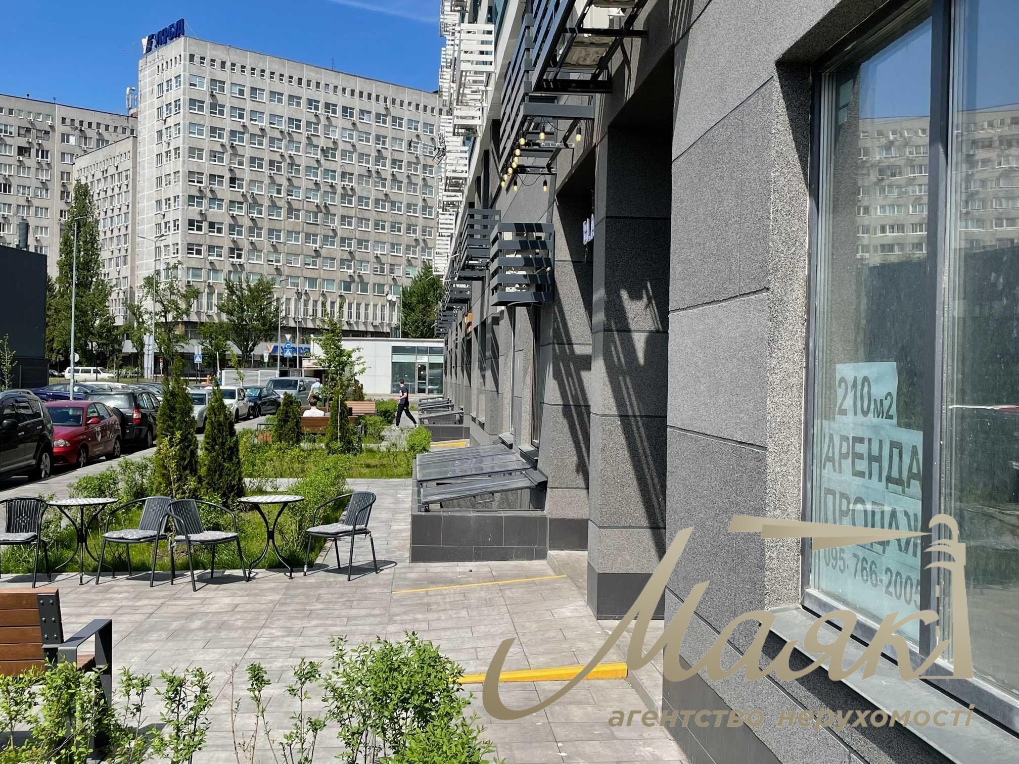 Продаж фасаду 210м2, метро Лівобережна, ЖК Галактика, будь-який вид діяльності