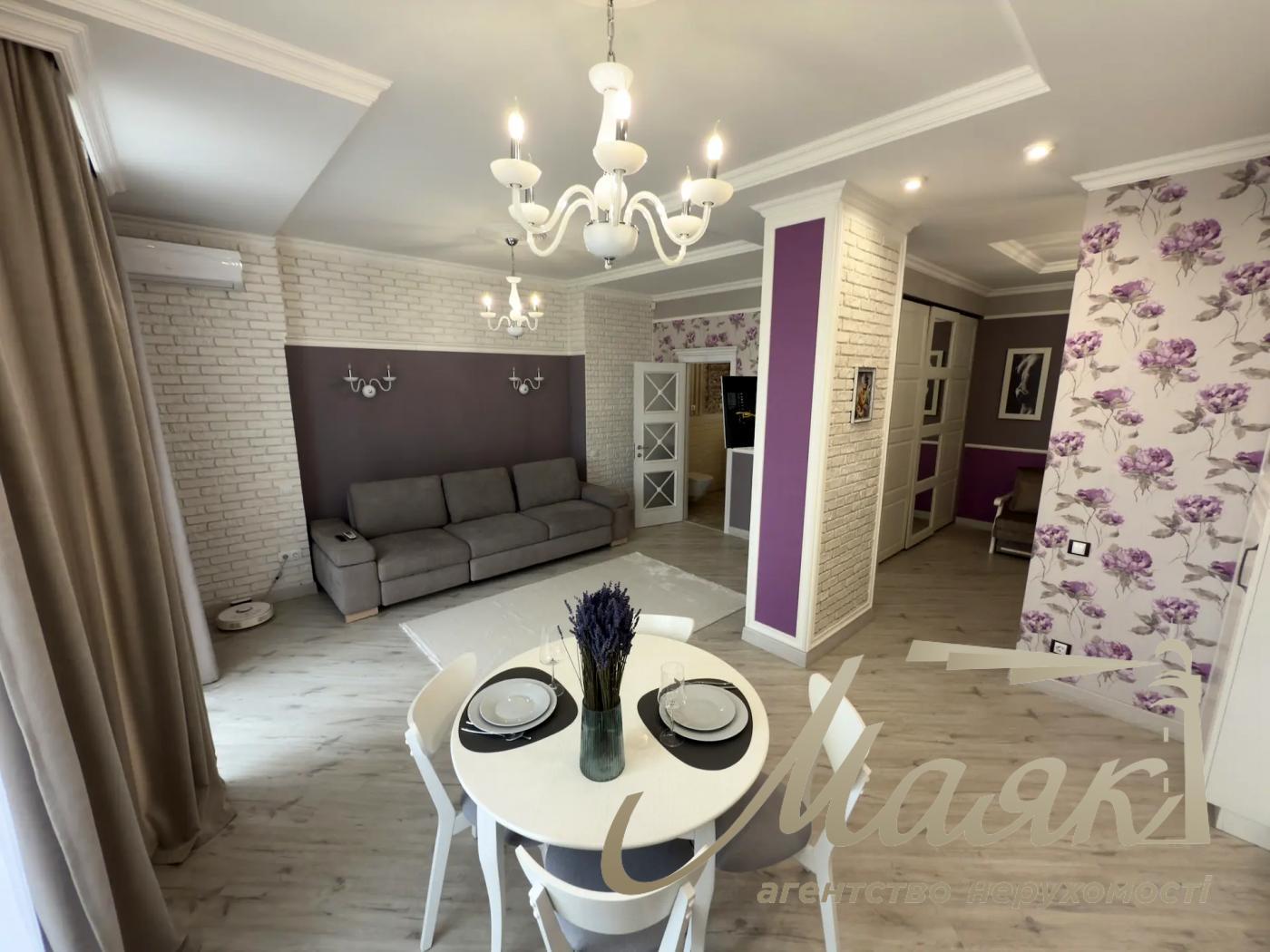 Оренда 1к квартири - студії 47м², вул. Філатова Академіка, Печерськ