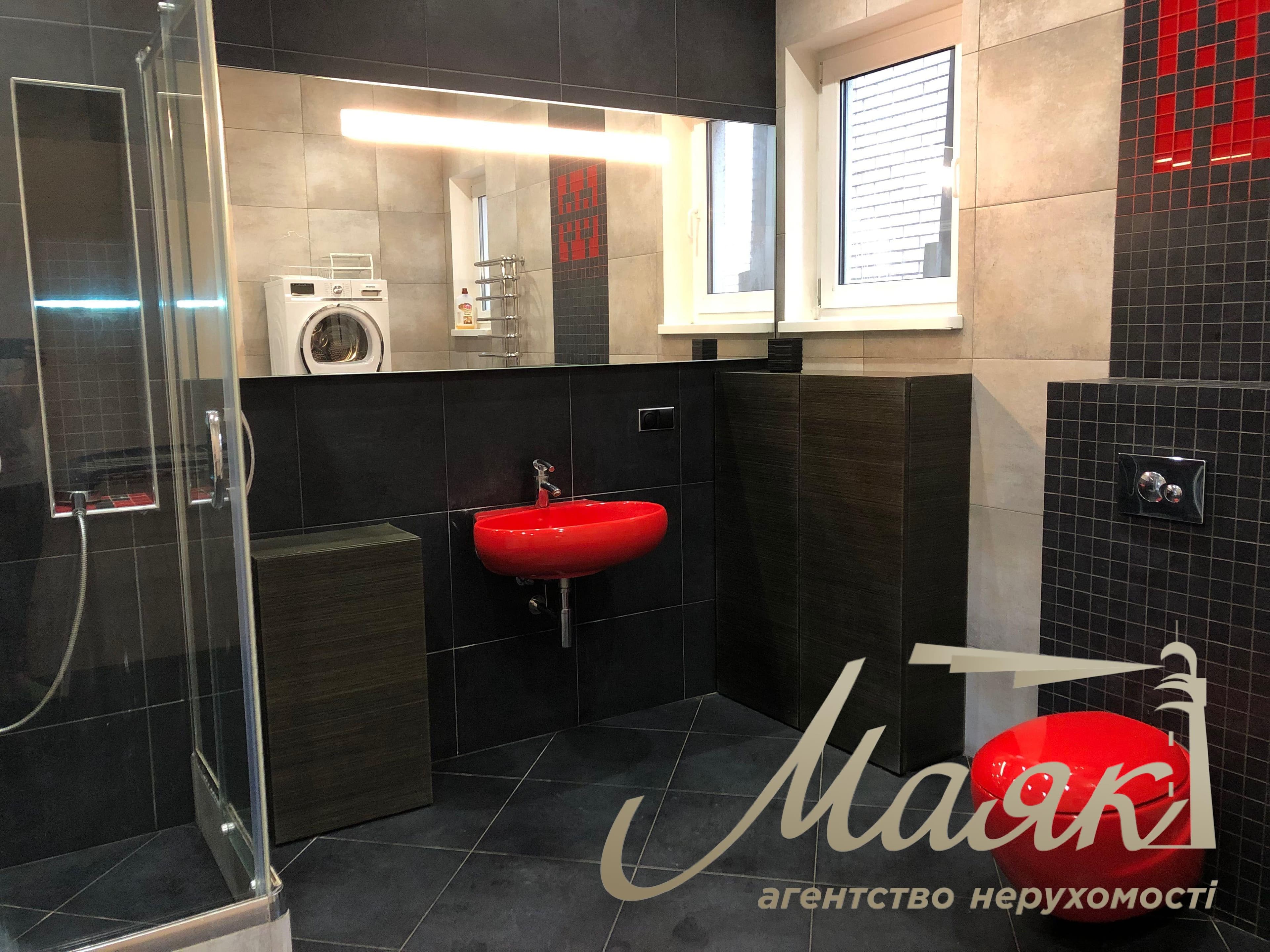 Оренда просторого будинку площею 225 м² у с. Гатне, 5 спалень, камін, 10 хвилин до станції метро «Теремки», Києво-Святошинський район