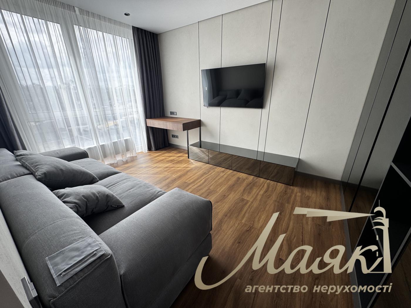 For sale 3-bedroom apartment in LCD Great