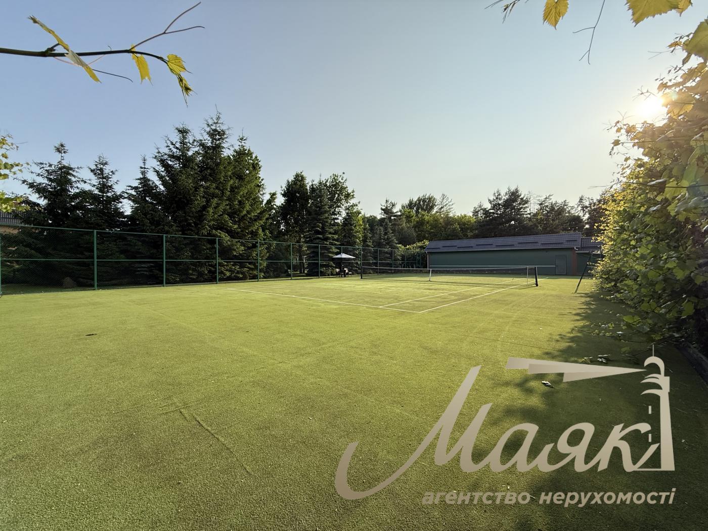 Оренда будинку 400 кв.м з тенісним кортом, великою зеленою територією | Бориспільський район| с.Гора