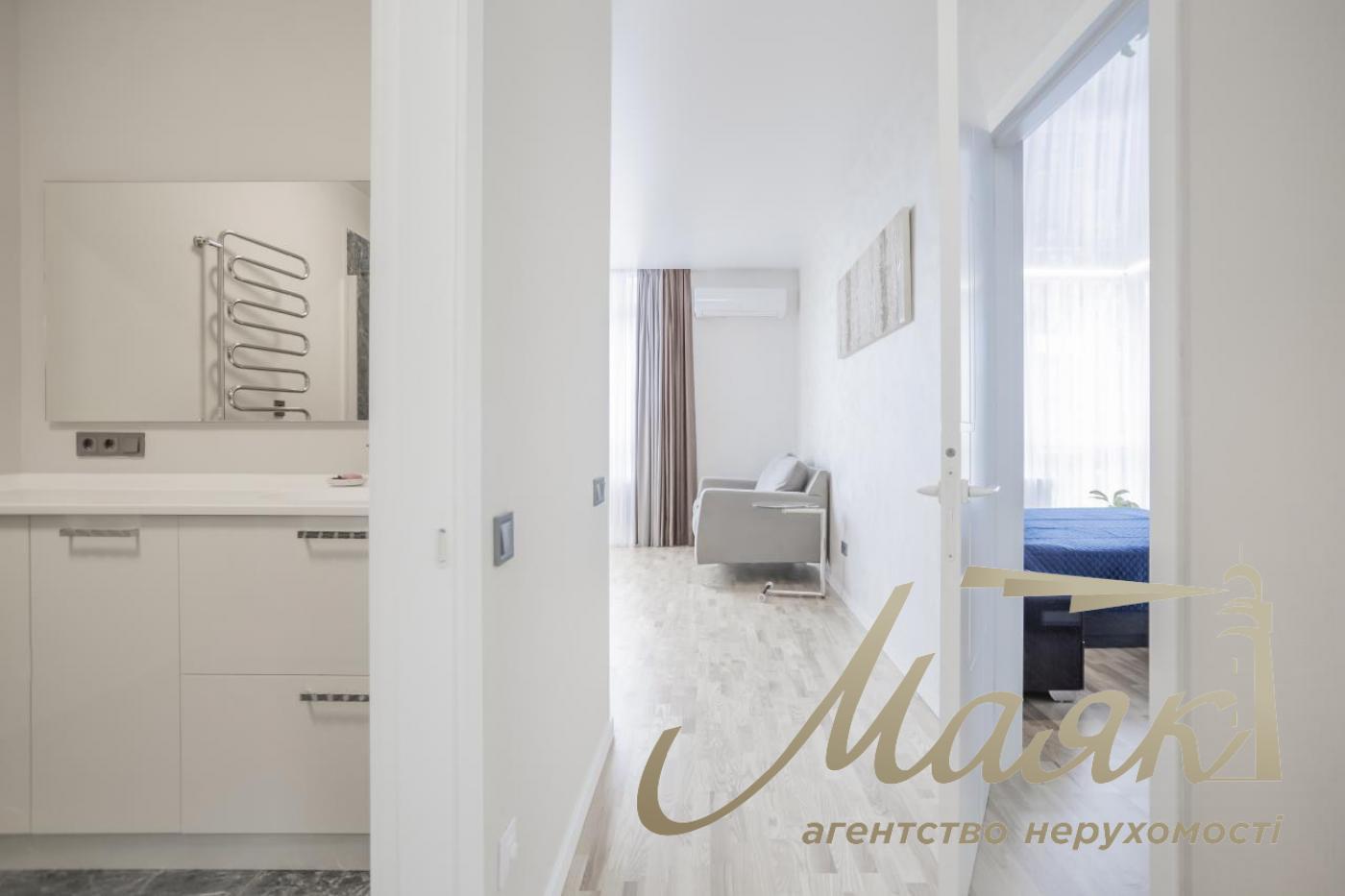 Аренда видовой 2-х комнатной квартиры в ЖК Французский квартал 2, Печерский район.