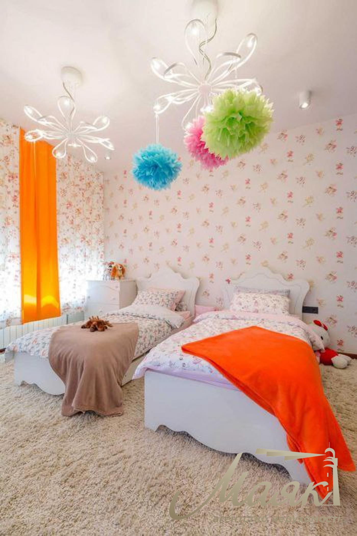 Sale of 4-room apartment, Kudryashova street 20, Vremena Goda residential complex, Solomensky district!