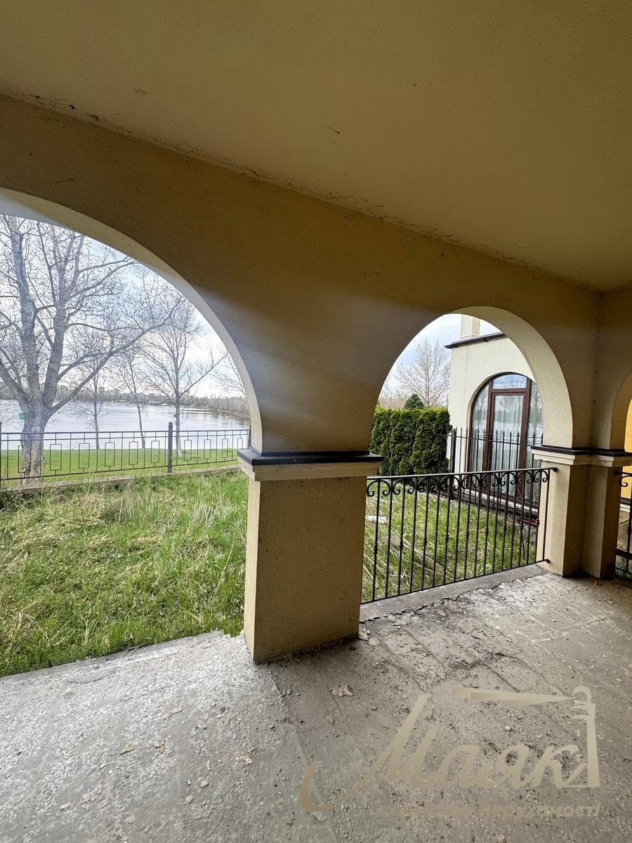 Продаж видового 3х поверхового таунхауса площею 270 м² у закритому комплексі "Італійський квартал", Оболонський район, Київ