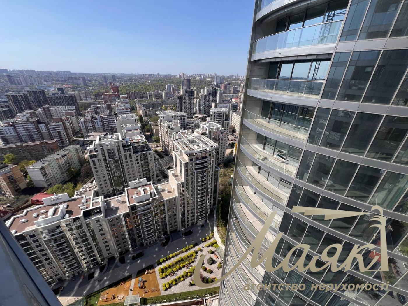 Продаж видової 1-ї кімнатної квартири, 63 м3 у ЖК Taryan Towers