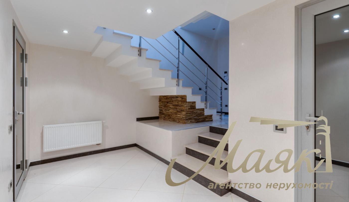 Оренда 2-х поверхового будинку 450м2, Лісники КМ Зелений гай