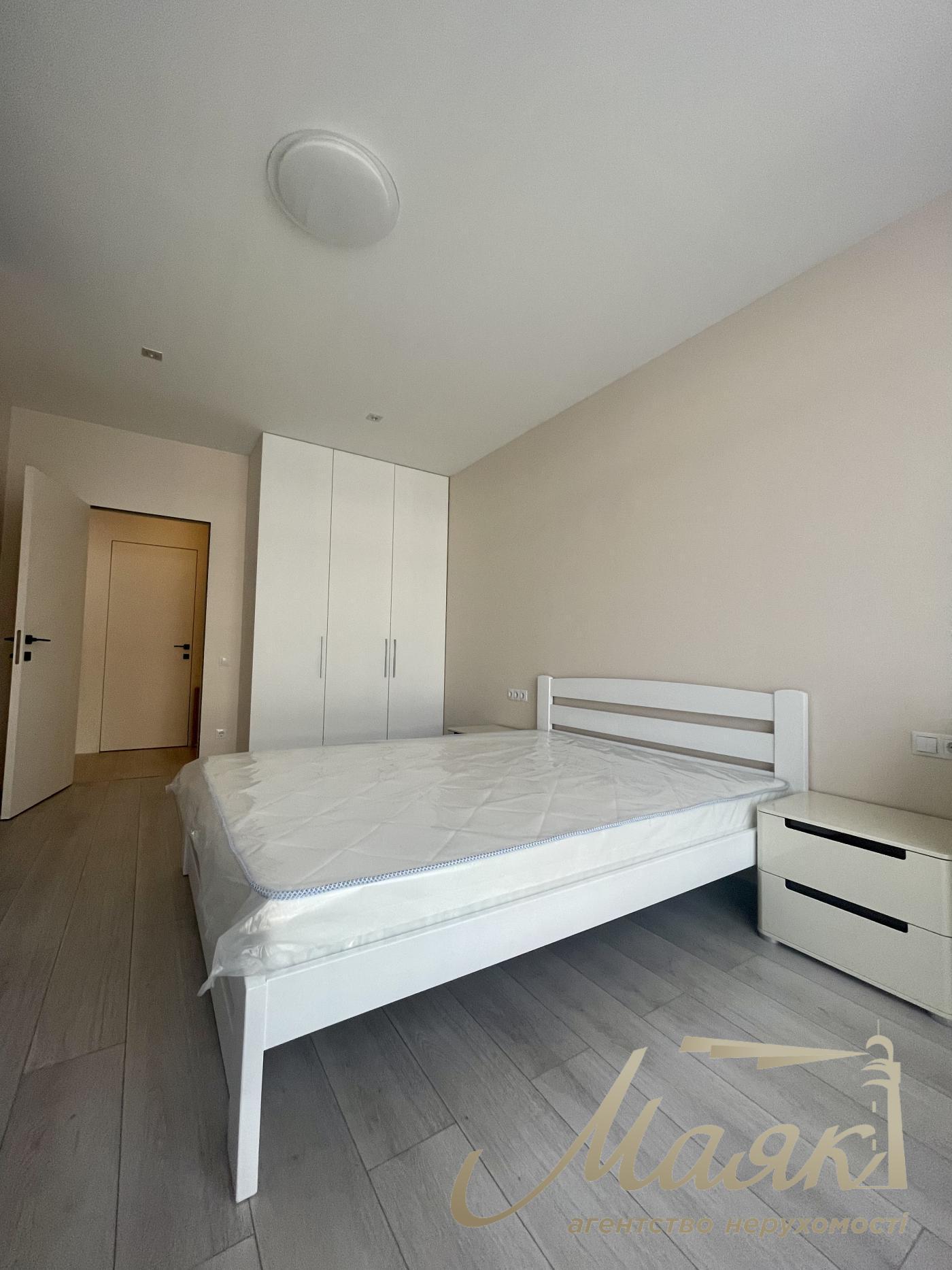 Аренда 3к. квартиры, ЖК "Французский квартал", ул. Предславинская