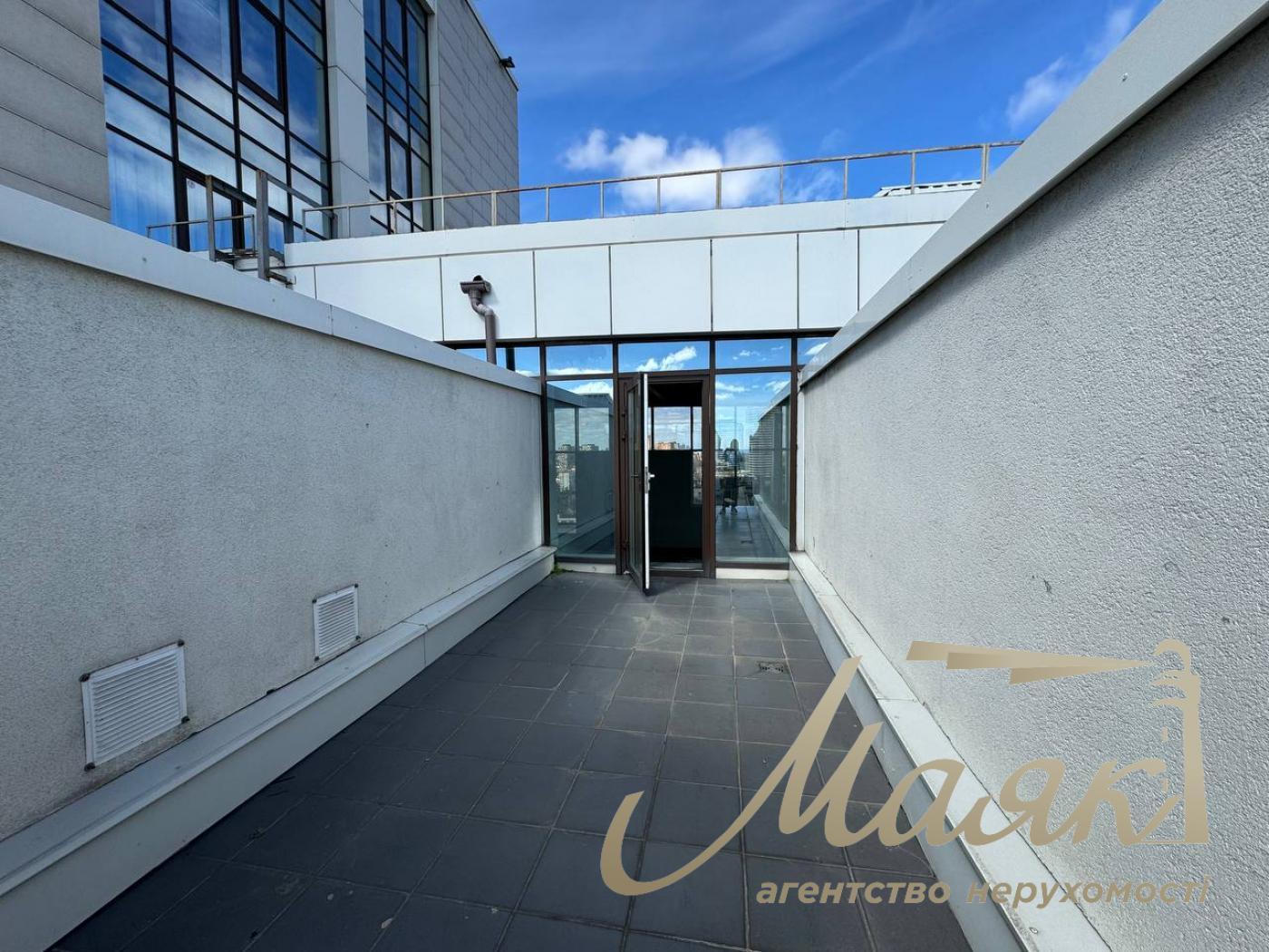 Продаж квартири з терасою в ЖК Бульвар Фонтанів, вул. Патріса Лумумби, Печерськ, Київ