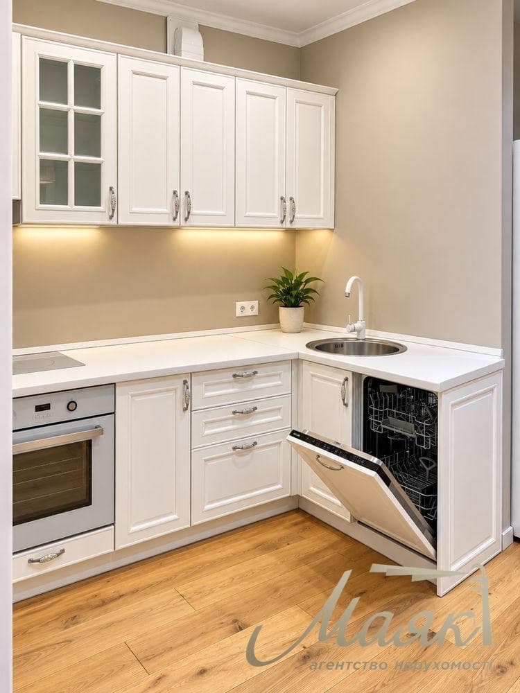 Rent a 64 m² designer 2-room apartment in the Dniprovskyi District