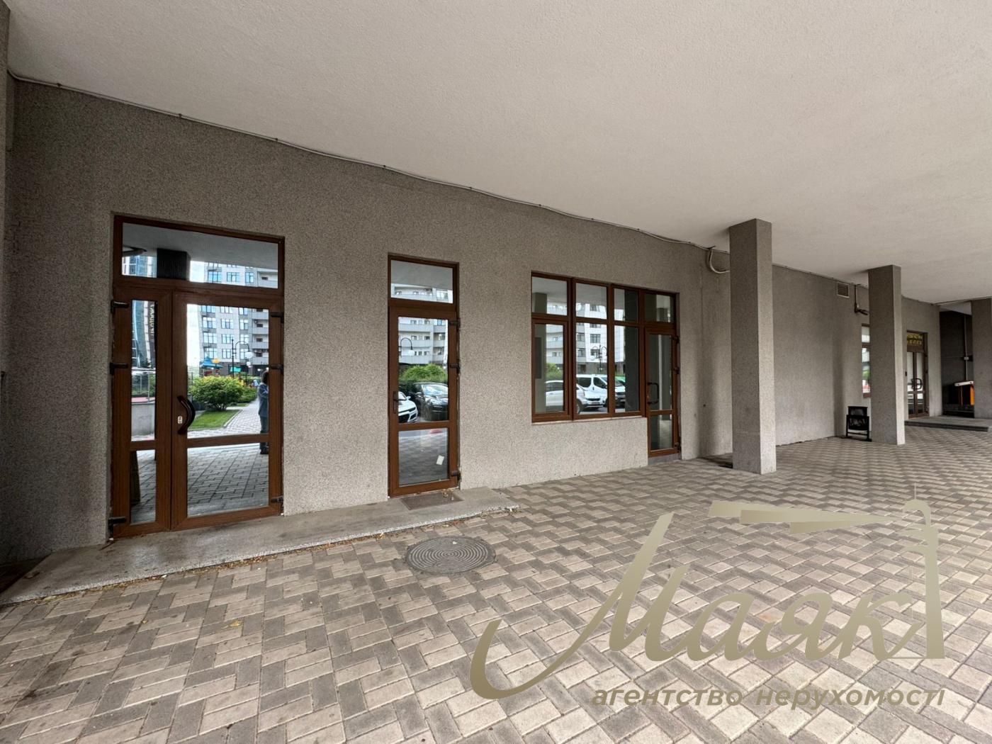 Продаж фасаду 151м2, Новопечерські Липки, Верхогляда, 20А