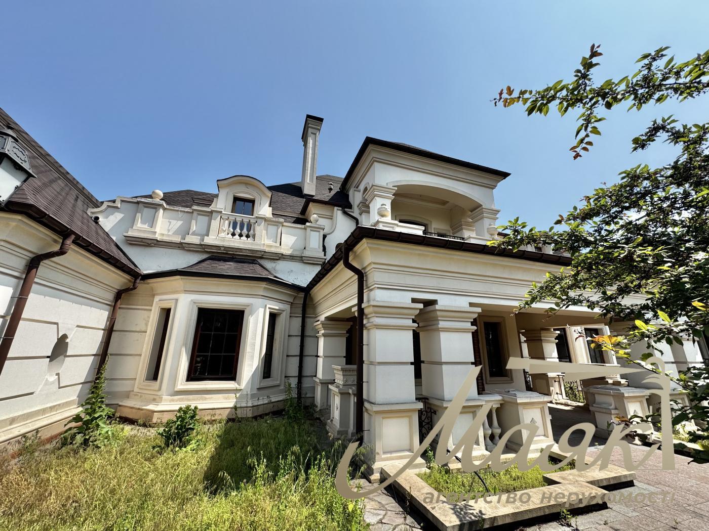 Продаж будинку біля води 1200 кв.м у Кончі-Заспі | Свій пляж і вихід до води