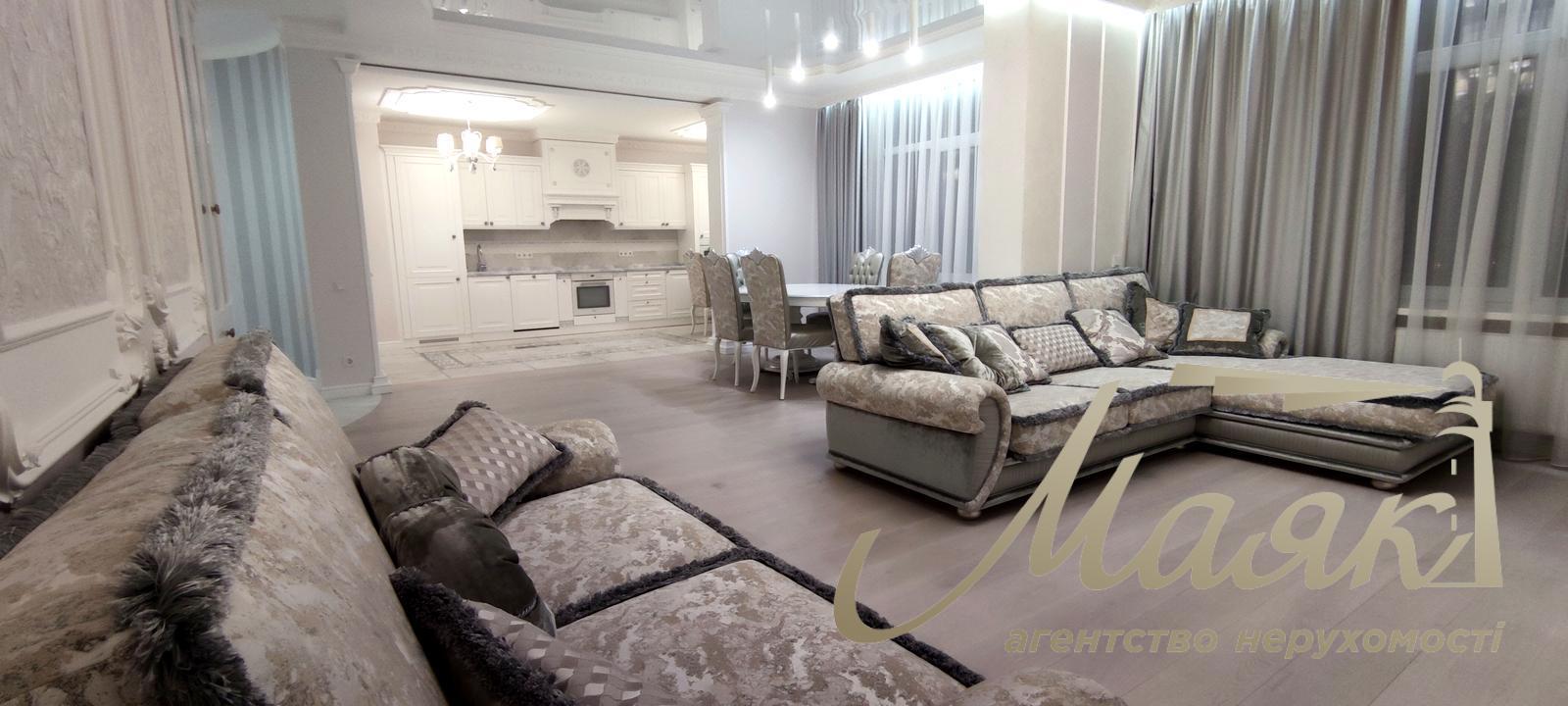 Продаж 5-кімнатної квартири 210 м² у ЖК "Новопечерські Липки" (вул. Верхогляда, колиш. Драгомирова, 11) Печерський район, Київ.