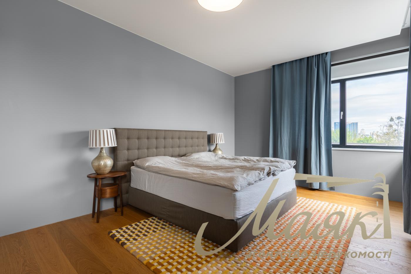 Продаж будинку на Батиєвій горі з розкішним краєвидом, Київ, Центр.