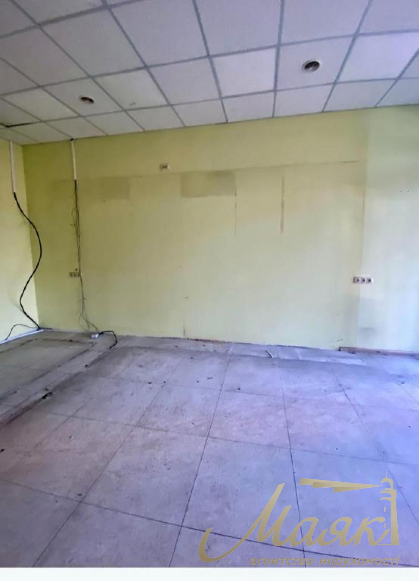 Оренда фасадного комерційного приміщення в Центрі, вул. Велика Васильківська