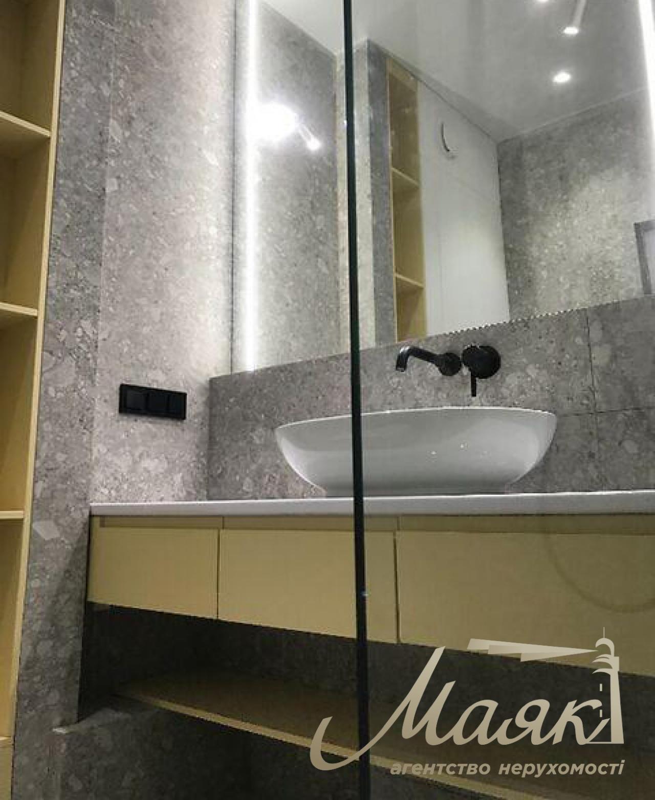 Продаж 2-кімнатної квартири Зарічна 4 ЖК Славутич