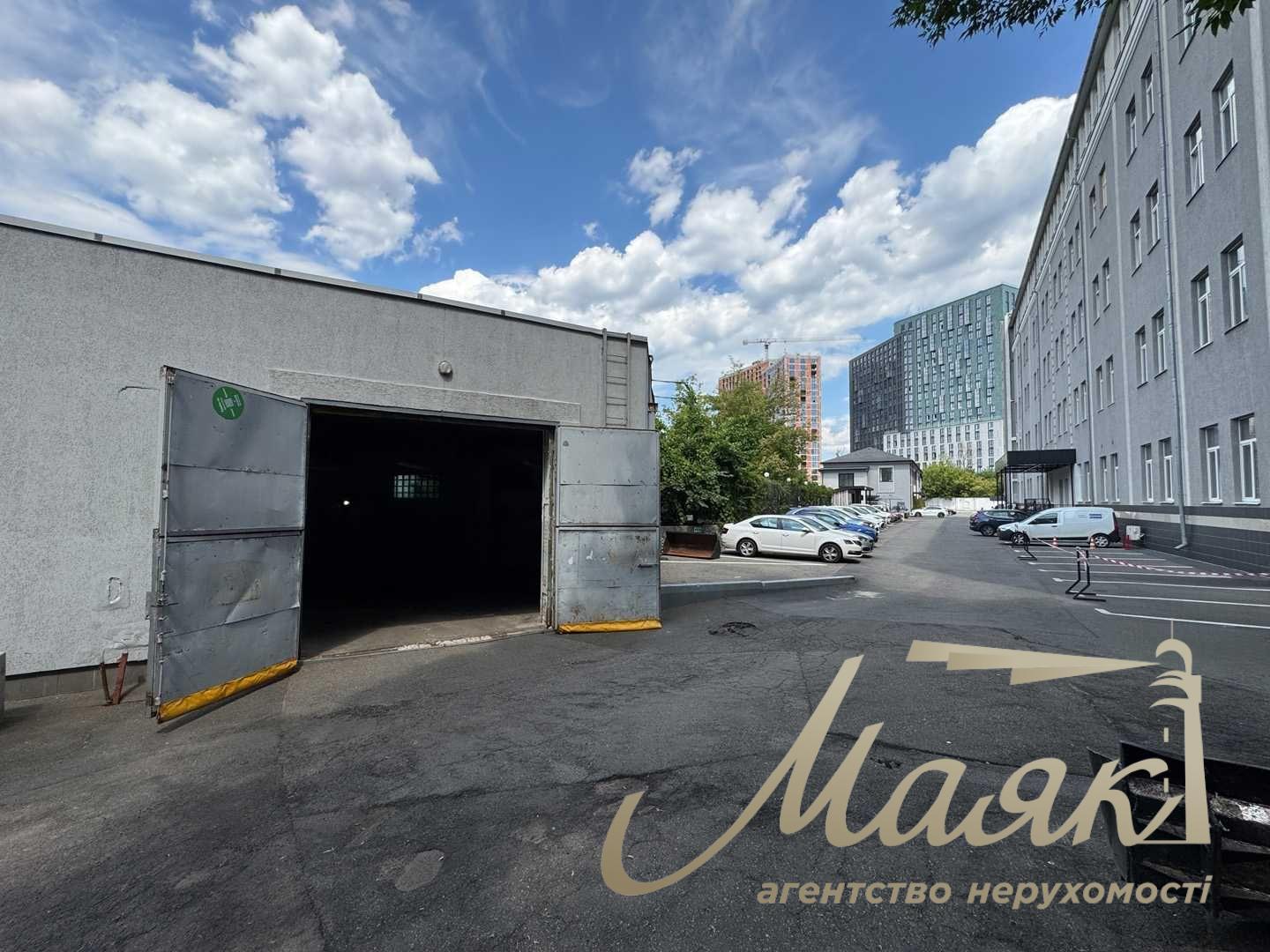 Оренда приміщення 144 м2 під детейлінг, мийку, хімчистку, Лук'янівка, вул Пимоненка