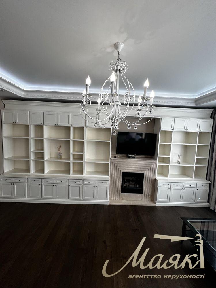 For sale 3-k apartment 120m2 in LCD "Novopecherskie Lipki" str. Andriy Verkhoglyada, 7, Pechersky district, Center.