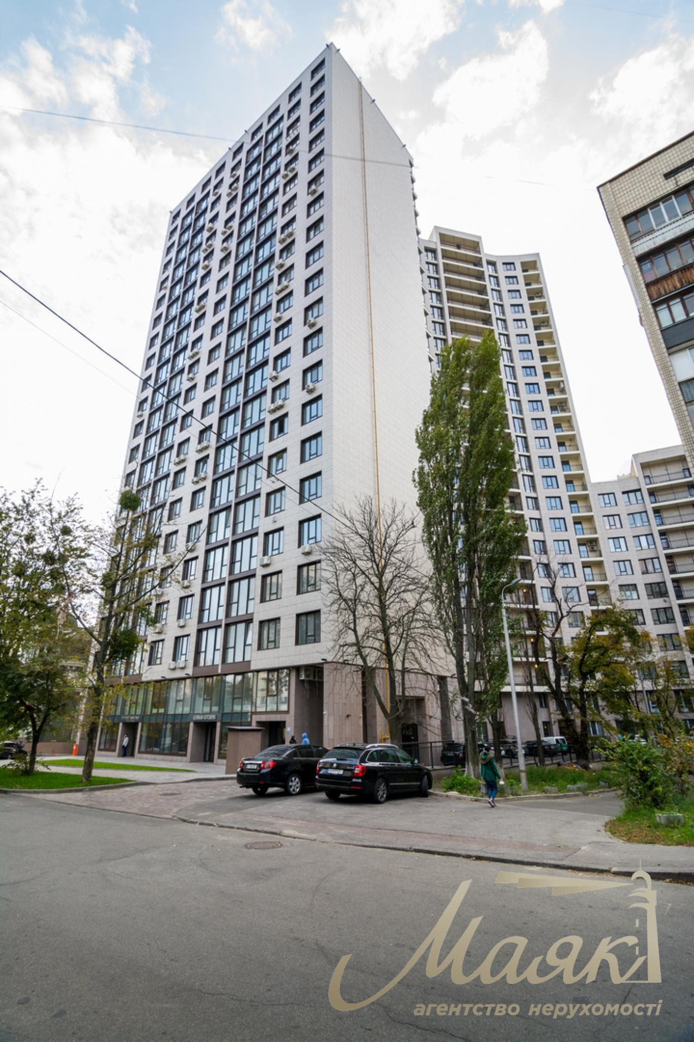 Оренда офісу площею 140 кв. м у ЖК «Кардинал», вул. В. Тютюнника, 28А, Печерський район.