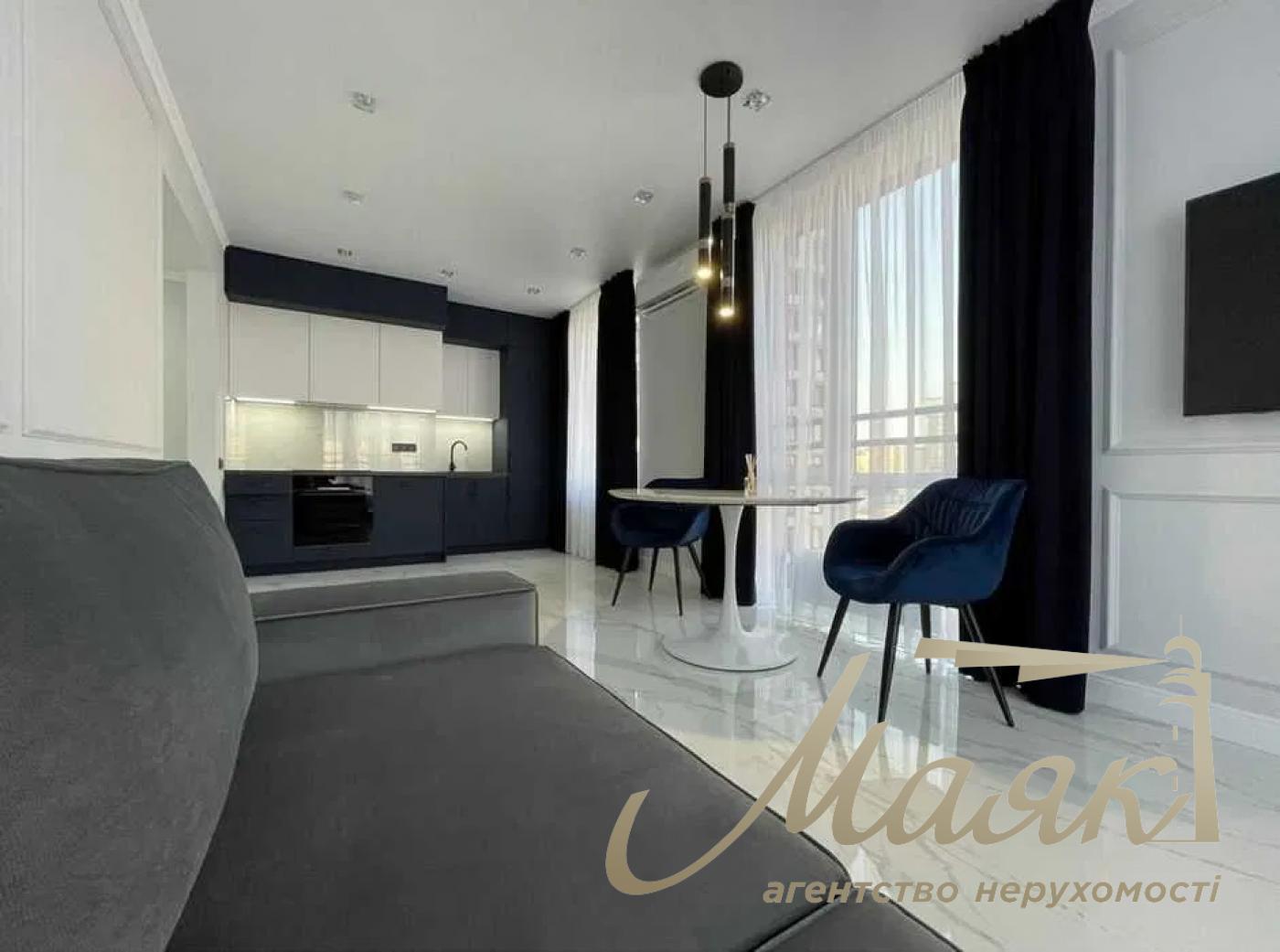 Продаж 3-кімнатної квартири в ЖК Seven, Дарницький район, Київ