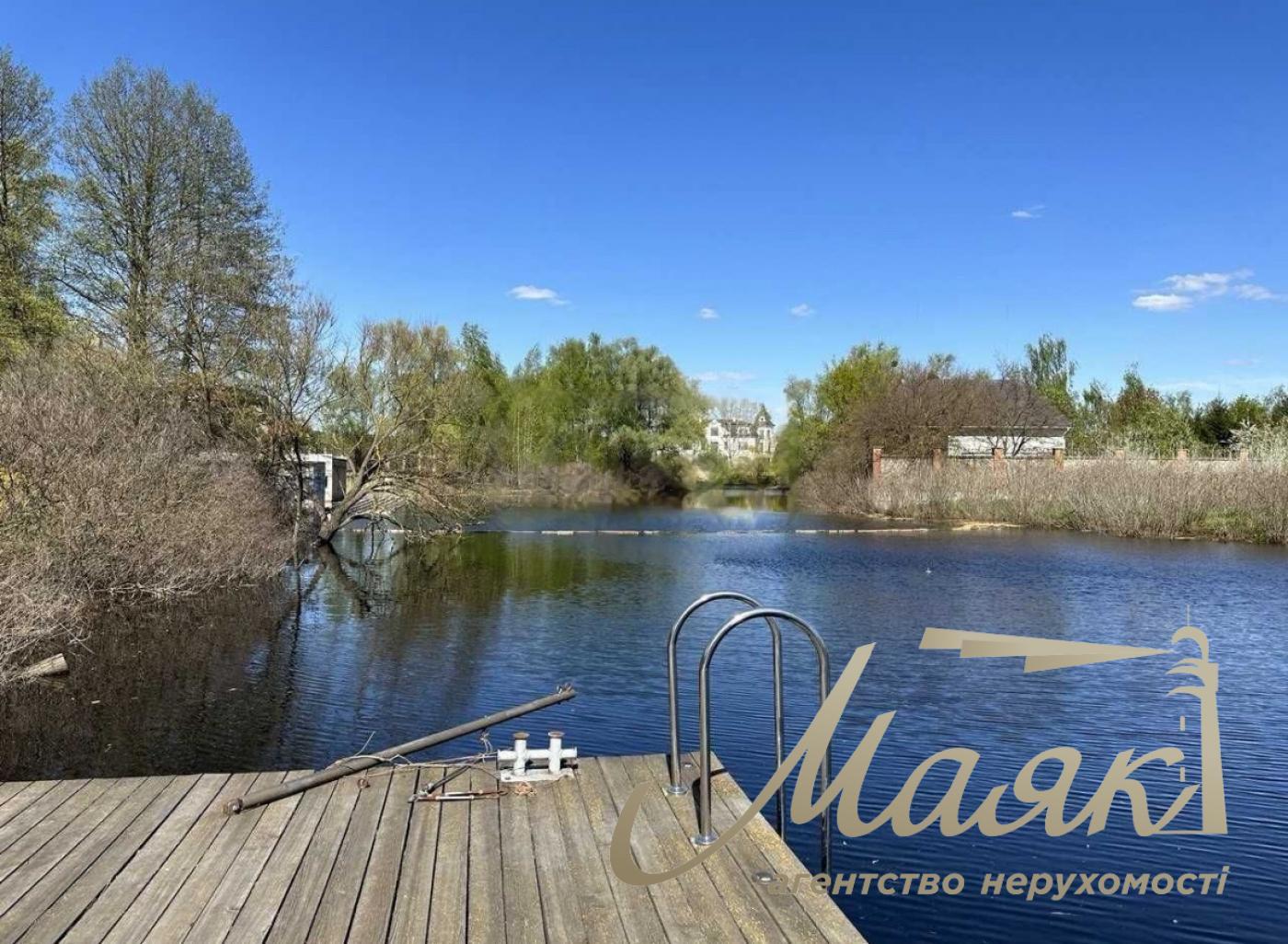 Sale of a house with a swimming pool and access to the Dnieper 300m2 Dam Koncha-Zaspa, Kozin