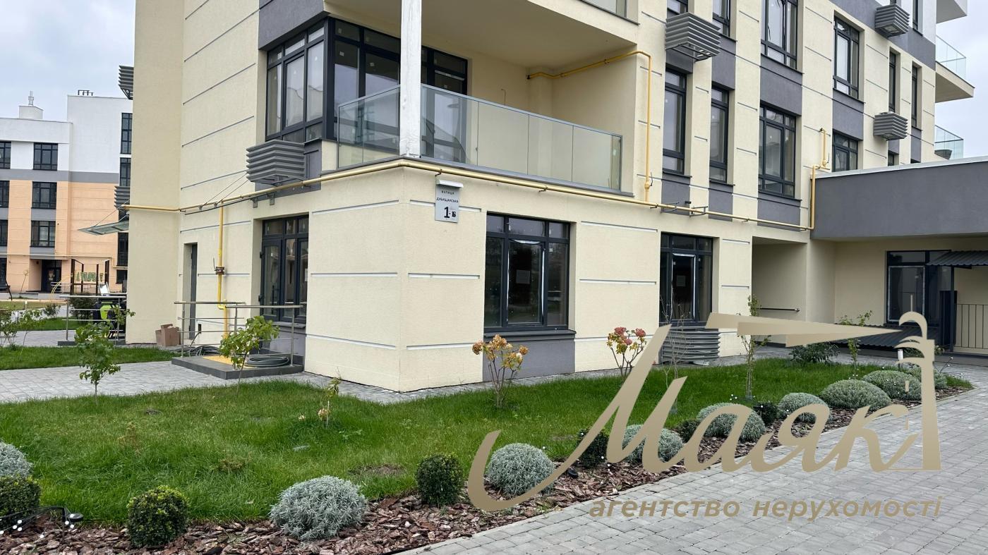 Rent of facade space 57m2 residential complex "Italian Quarter"