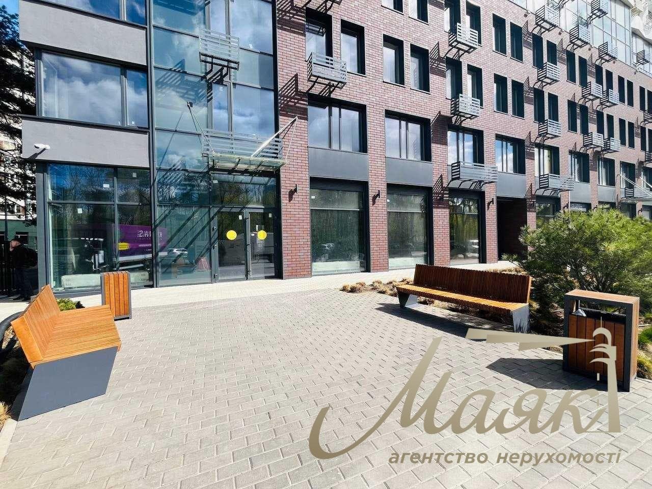 Оренда фасадного приміщення (239м2) у ЖК "Новий Автограф" по вул. Князя Романа Мстиславича 22, Дніпровський район