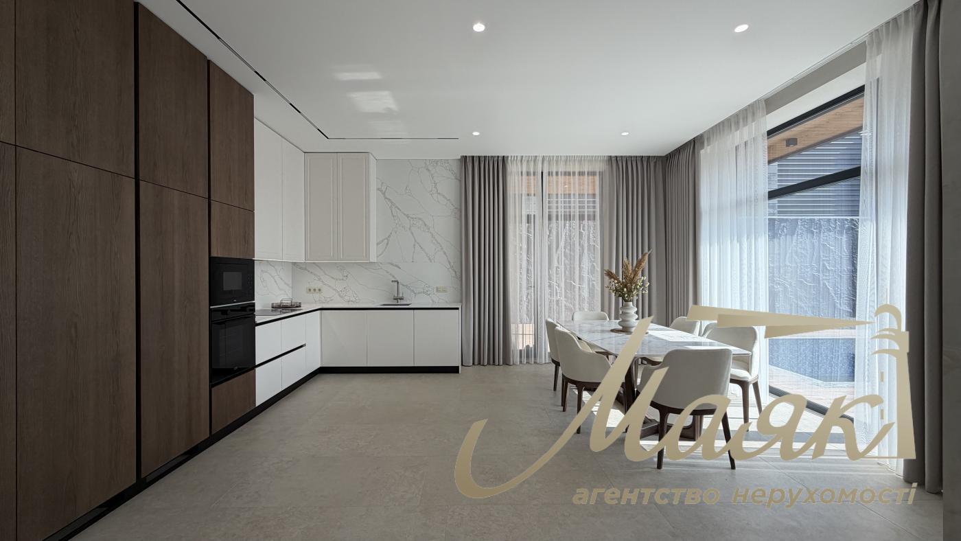 Продаж 2-х поверхового будинку 200м2, КМ Нова Ходосівка