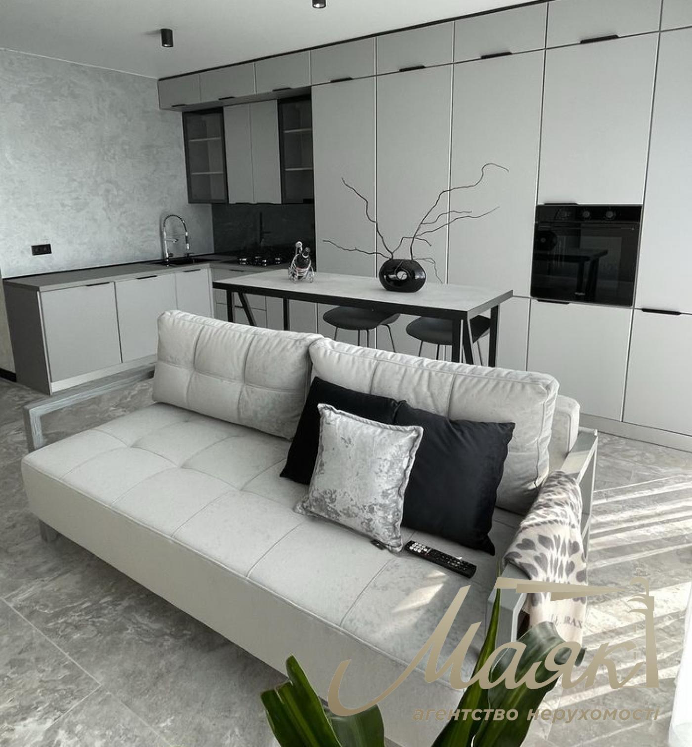 Продаж 2-кімнатної квартири 53м2, ЖК "Італійський квартал" Оболонський район