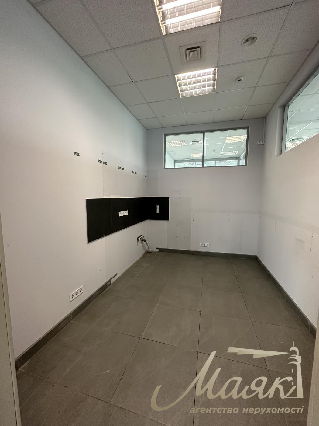 Аренда офисного помещение 652м2 с в бизнес центре, Соломенка