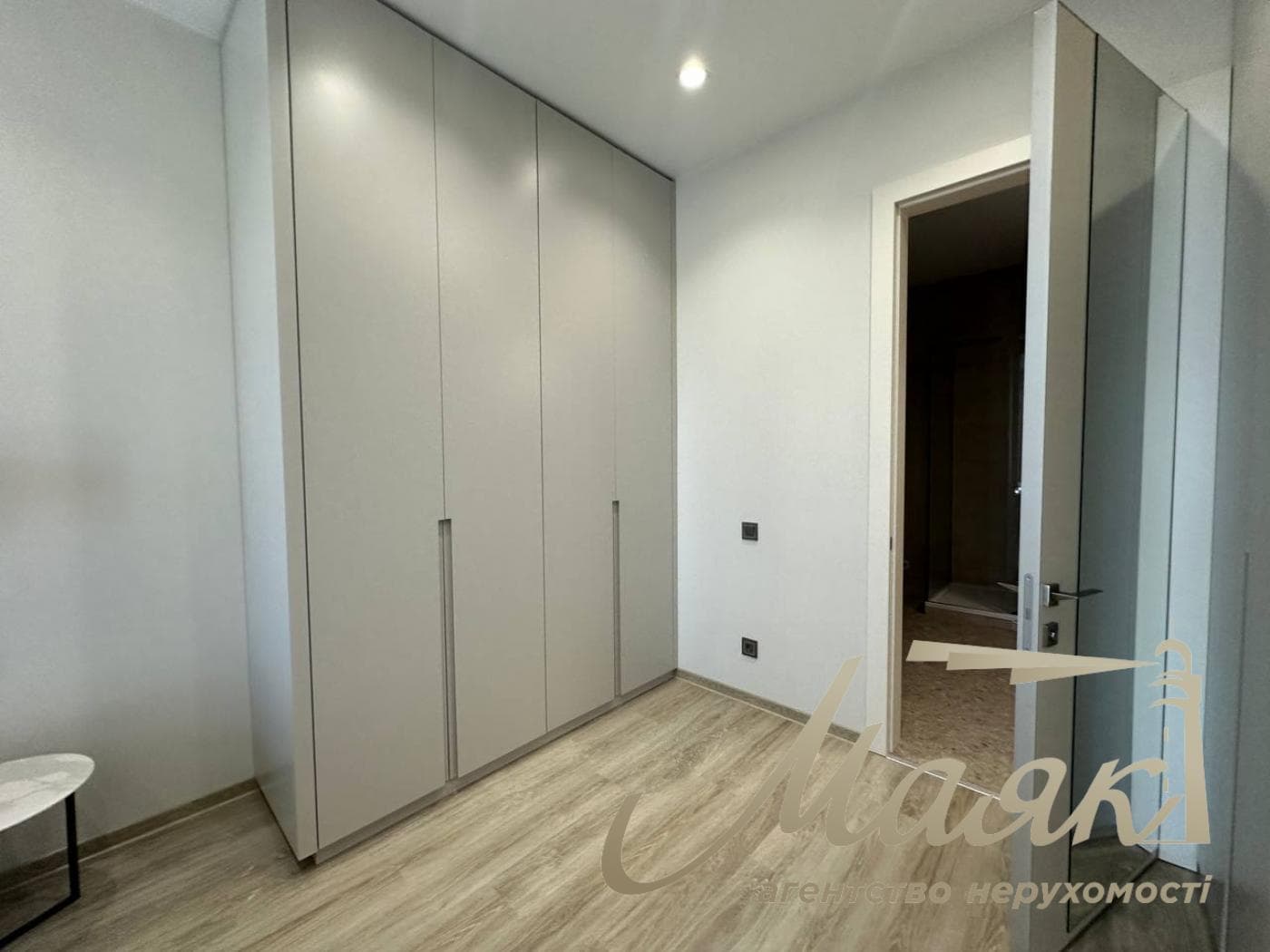 Оренда 2-кімнатної квартири площею 75 м² у ЖК «Atlantic Residences», вул. Антоновича, 118, «Палац України».
