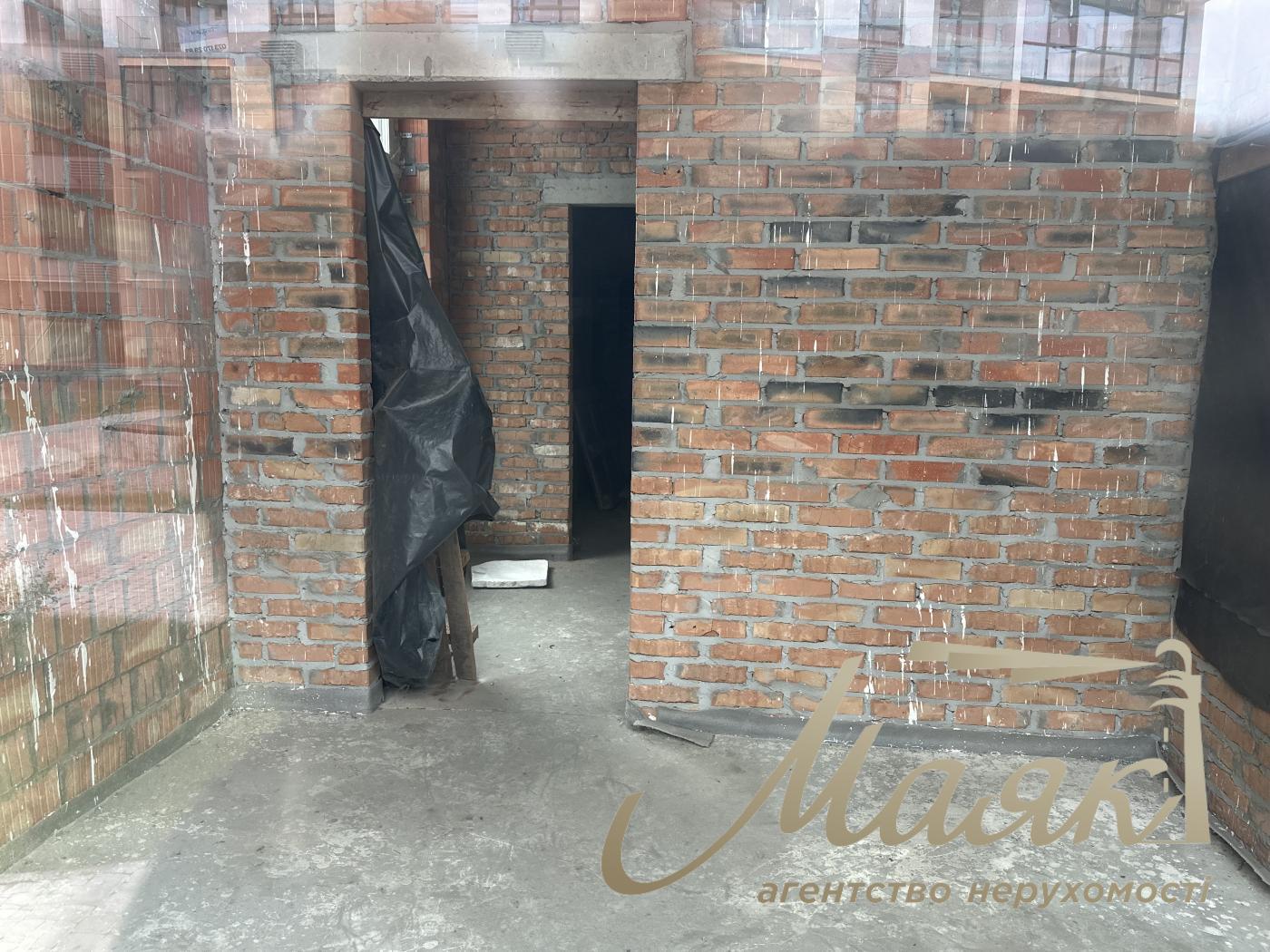 For sale front room 163m2 LCD" Italian Quarter" Obolon