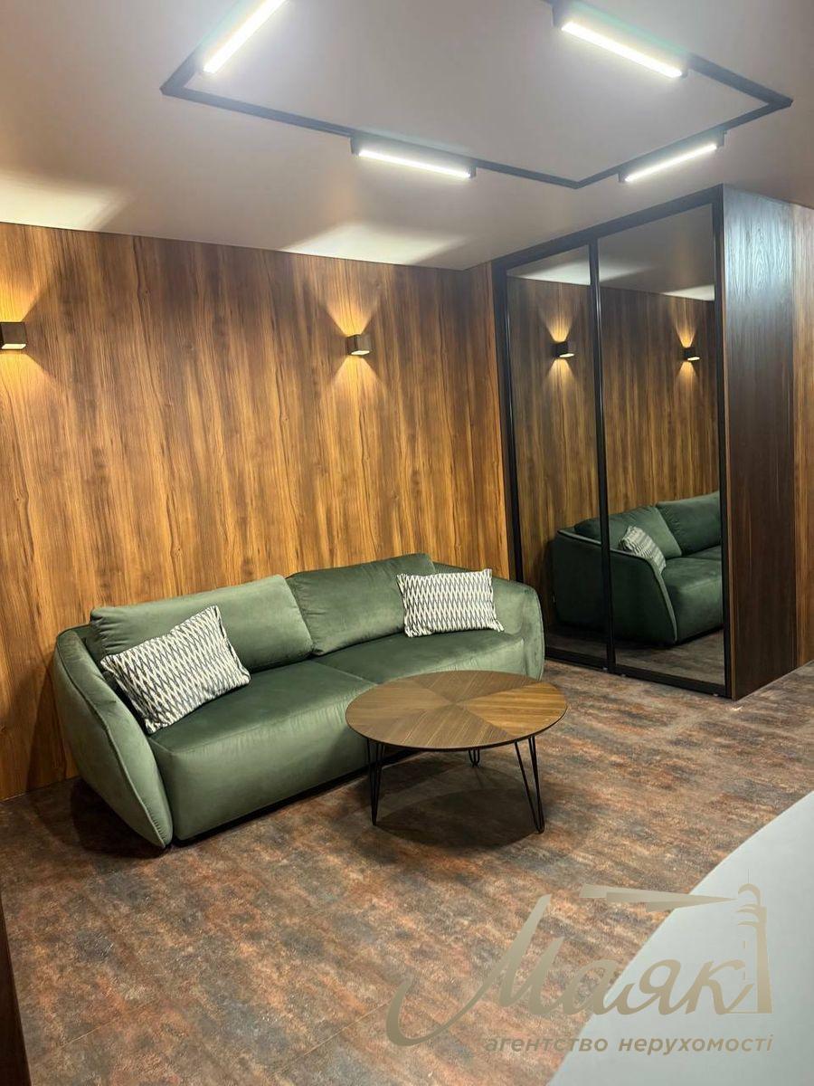 Rent a facade room in WestHouse Residential Complex 67m2, Demeevskaya metro station