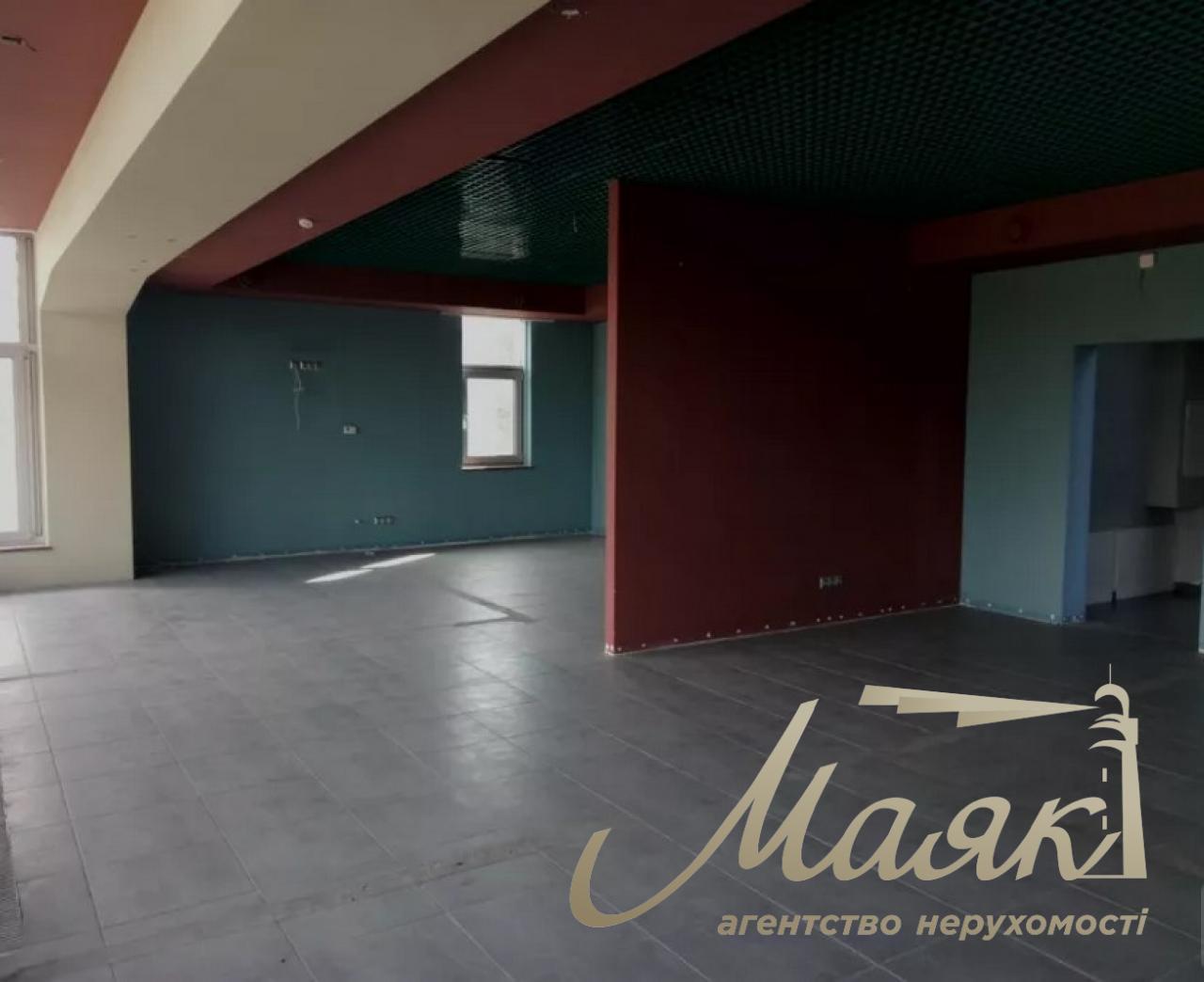 Sale of office building in a picturesque area! Verkhnegorskaya street. Center. Kyiv