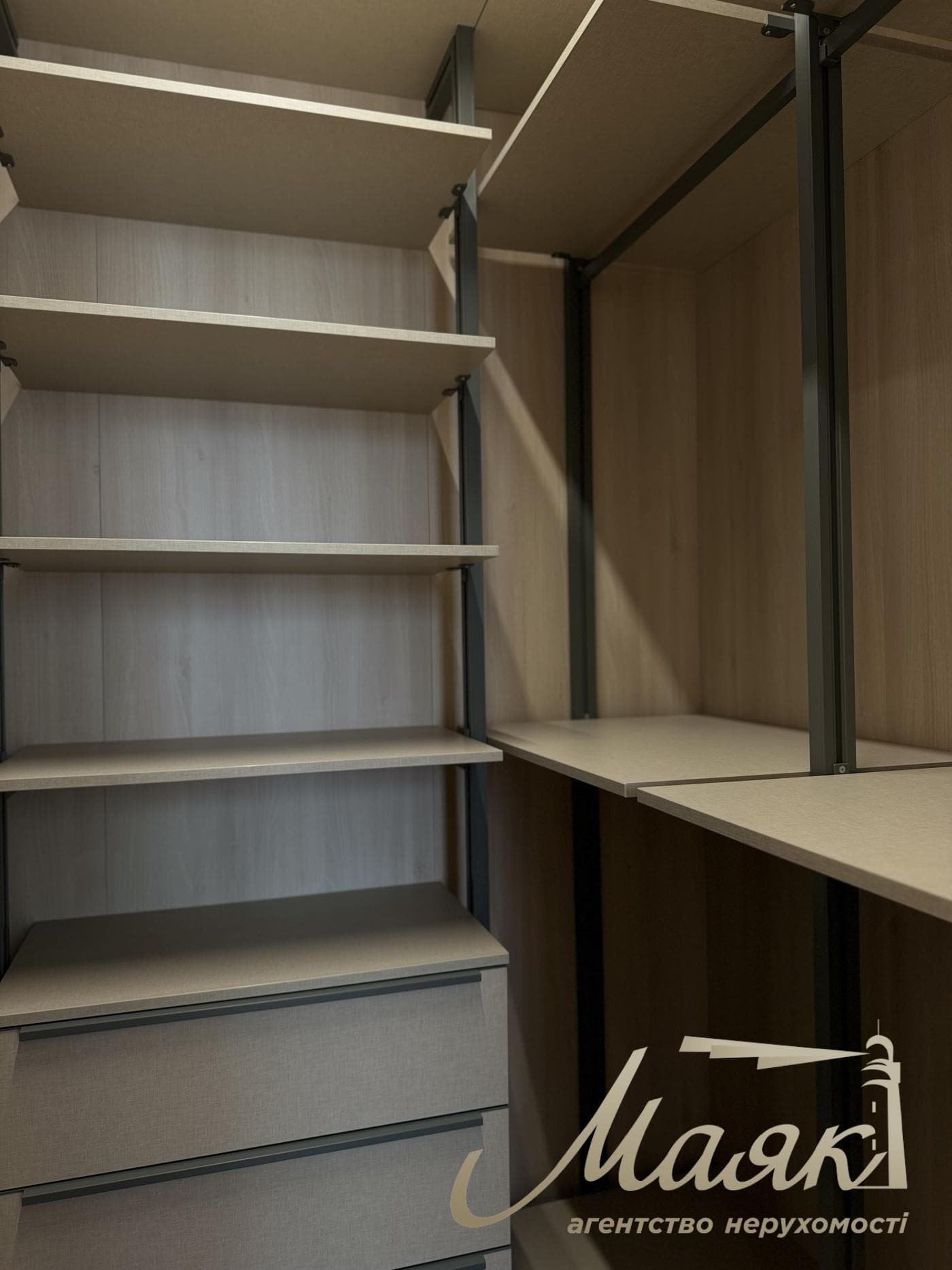 Продажа 3к квартиры 150м2 в ЖК Новопечерские липки, Драгомирова 17, Печерск, Киев