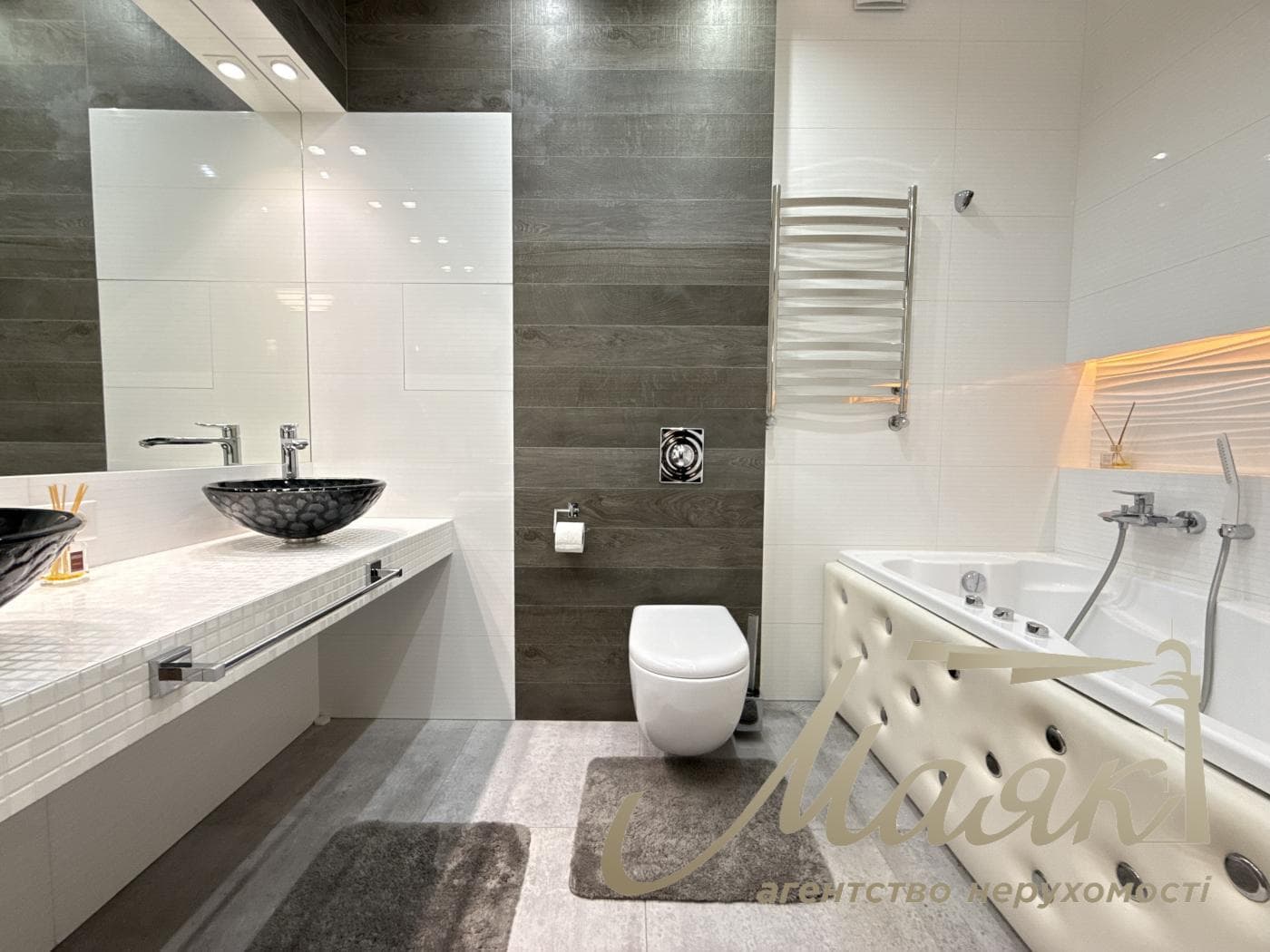 Продаж 3-кімнатної квартири площею 121 м² у ЖК «Новопечерські Липки», вул. Андрія Верхогляда (Михайла Драгомирова), 3, Печерськ