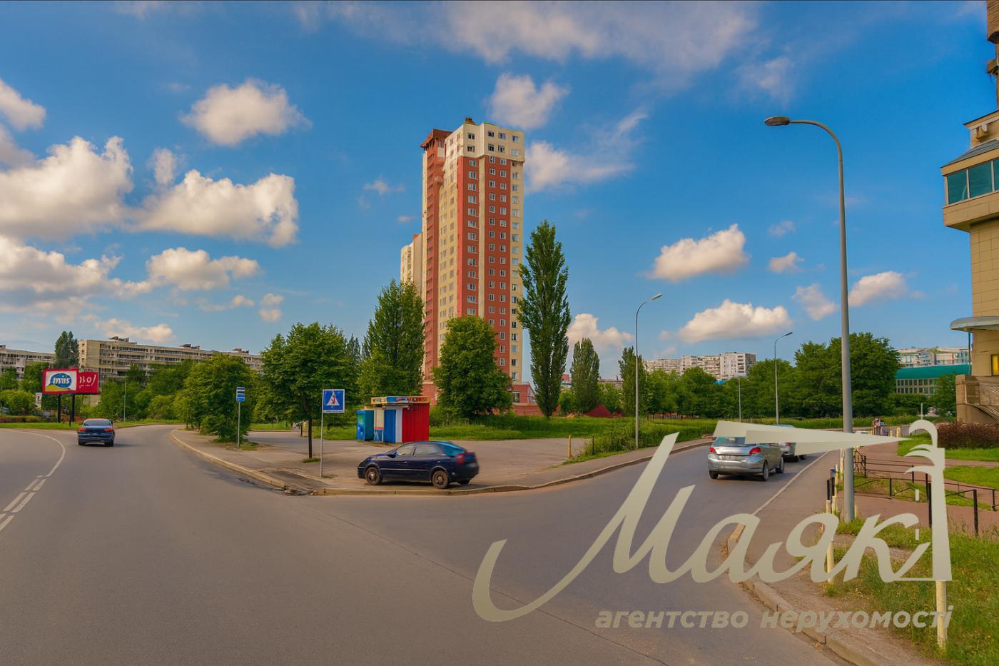 Land for sale commercial land, 13 sotok , Tychyna Pavel Ave, Kiev
