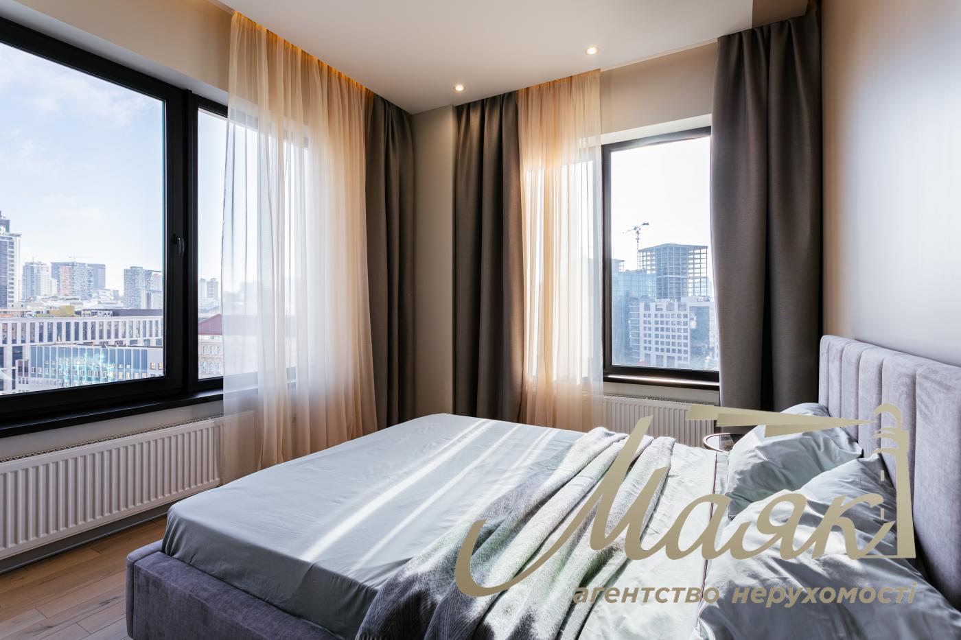 Продаж 3х-кімнатної квартири 86 м2 в ЖК "ЖК RESIDENT Concept House" Володимирська 86а, Київ