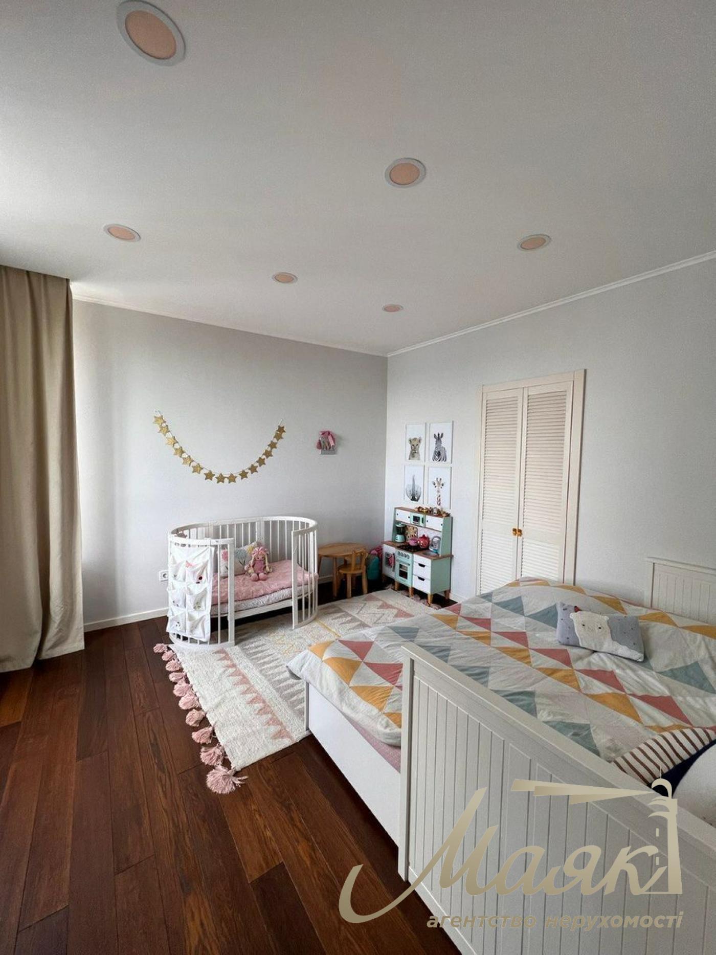 Продаж 3-кімнатної квартири, ЖК Зарічний, 62м², стм. Славутич, Дніпровський район, Київ