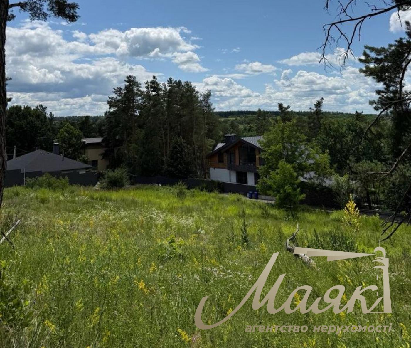 Продаж видових земельних ділянок від 14 до 40 соток у Лісниках, Києво-Святошинський район.