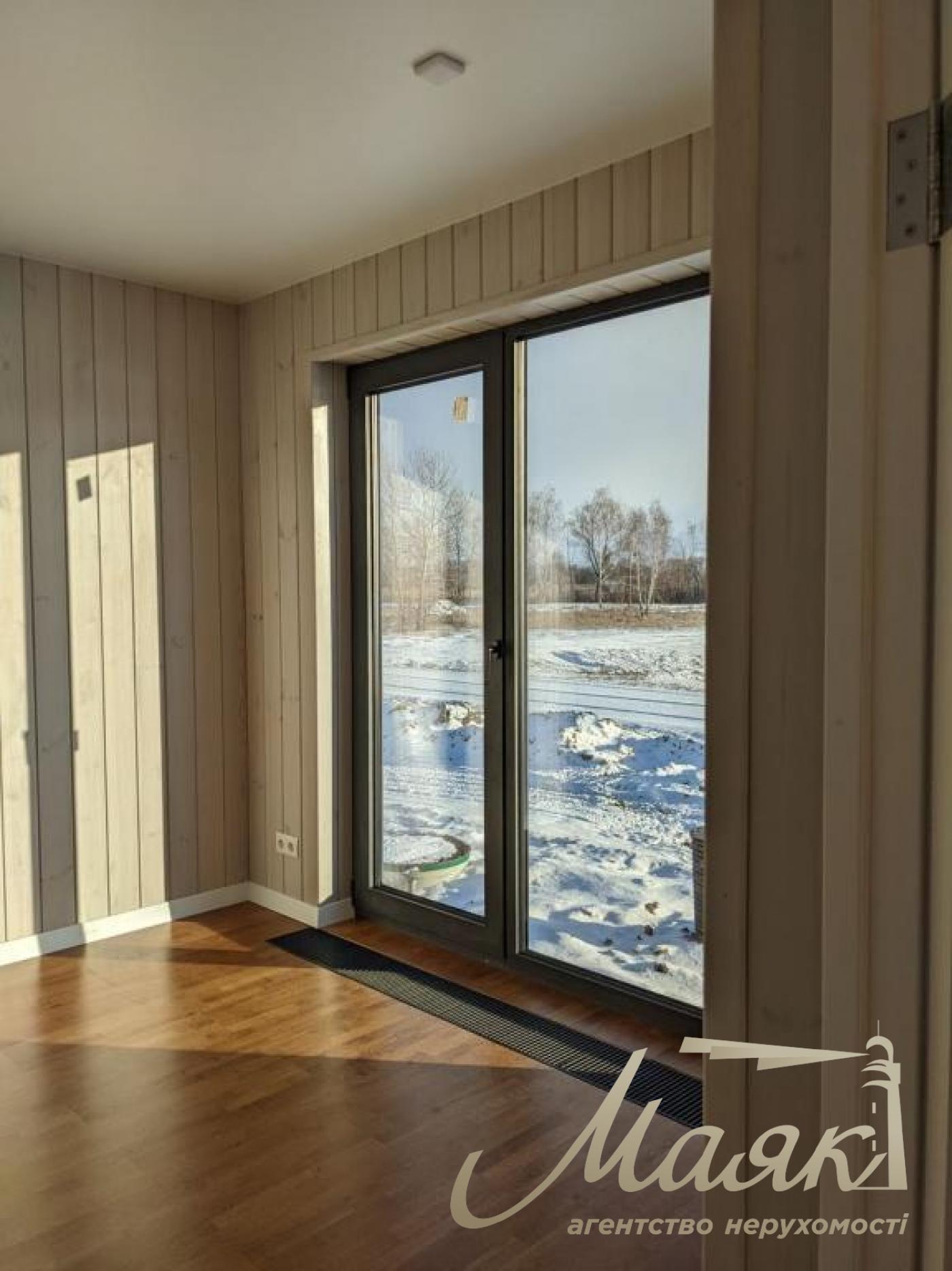 Sale of a country house 76 sq.m. Plot 6 acres. Vishnevoe, Nemeshaevo village. Near the lake.