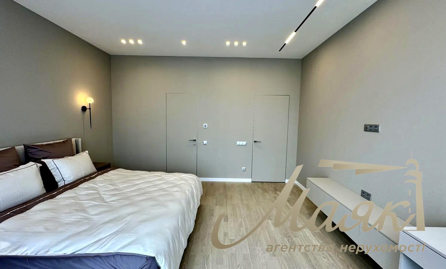 Продаж 3-х кімнатної квартири в ЖК Бульвар Фонтанів Саперне Поле вул., 5